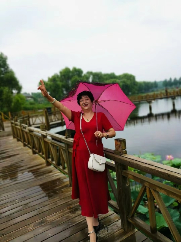 陈姐的第二张照片--石家庄相亲服务中心