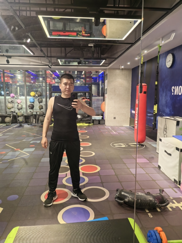 哈哈哈哈哈的第一张照片--石家庄相亲服务中心