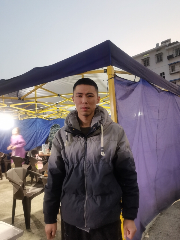 谁谁谁的第一张照片--石家庄相亲服务中心