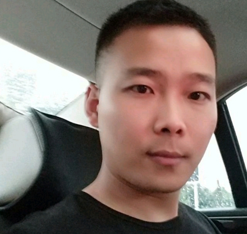 李先生的第二张照片--石家庄相亲服务中心