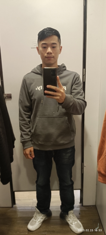 酷酷的少年的第一张照片--石家庄相亲服务中心