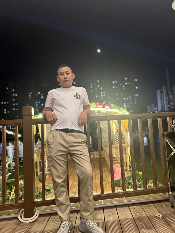 大超的第一张照片--石家庄相亲服务中心