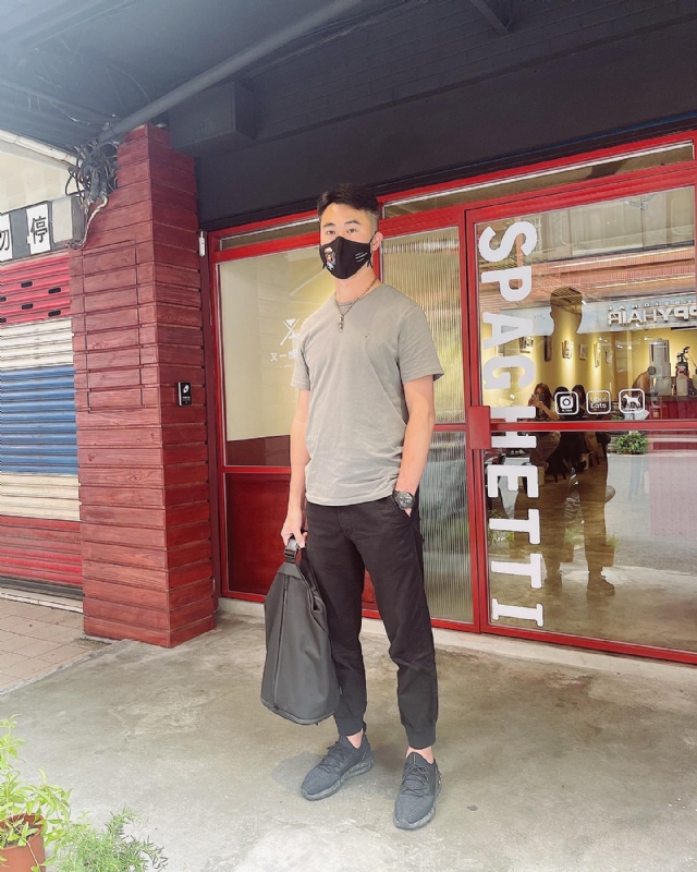 酒商安迪的第一张照片--石家庄相亲服务中心