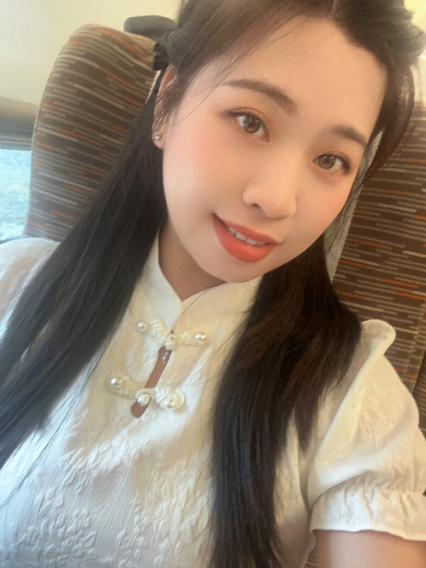 Lin的第三张照片--石家庄相亲服务中心