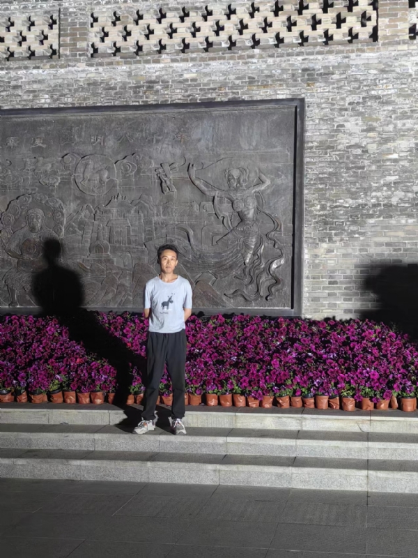 威风凛凛的第一张照片--石家庄相亲服务中心