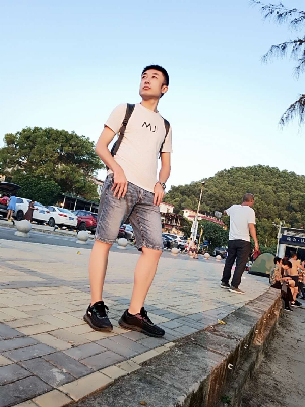 俊皓的第二张照片--石家庄相亲服务中心