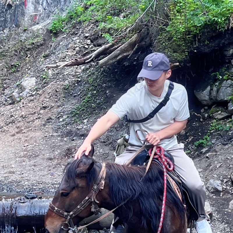 蓦然回首的第二张照片--石家庄相亲服务中心