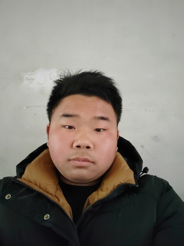 精神饱满的第四张照片--石家庄相亲服务中心