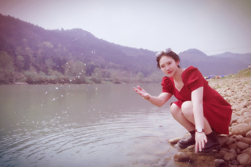 守候阳光的第一张照片--石家庄相亲服务中心