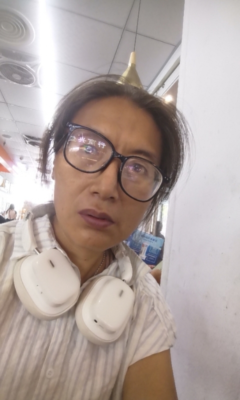 冬天的蔷薇的第三张照片--石家庄相亲服务中心