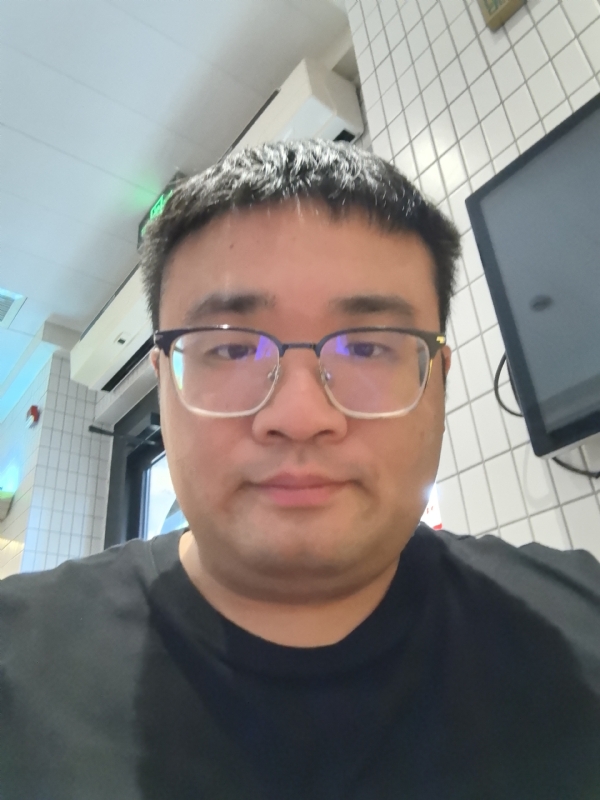 君临天下的第三张照片--石家庄相亲服务中心