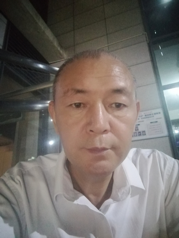 老李的第一张照片--石家庄相亲服务中心