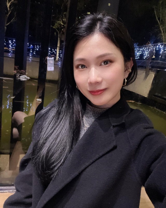 欣欣向荣的第一张照片--石家庄相亲服务中心