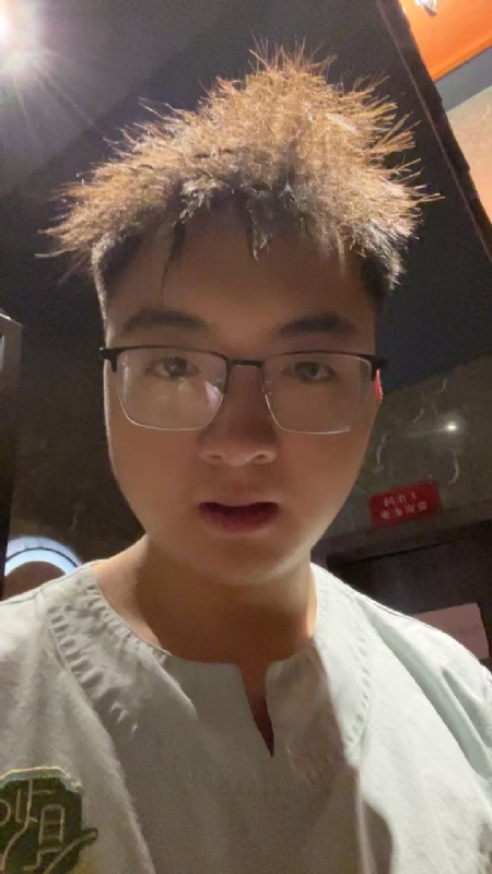 成熟稳重的男士的第一张照片--石家庄相亲服务中心