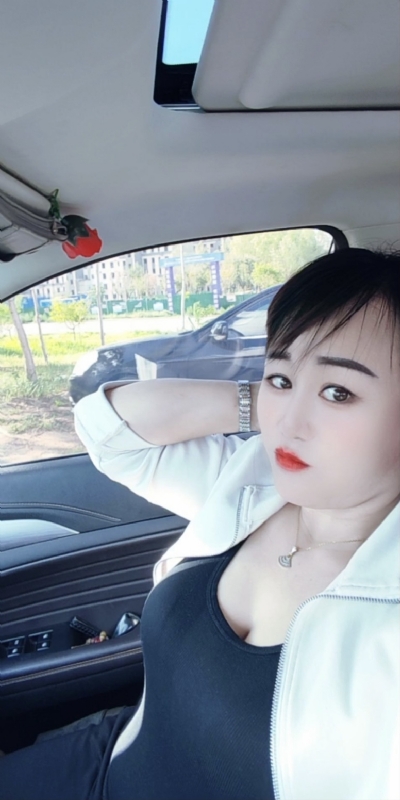 王芳燕的第四张照片--石家庄相亲服务中心