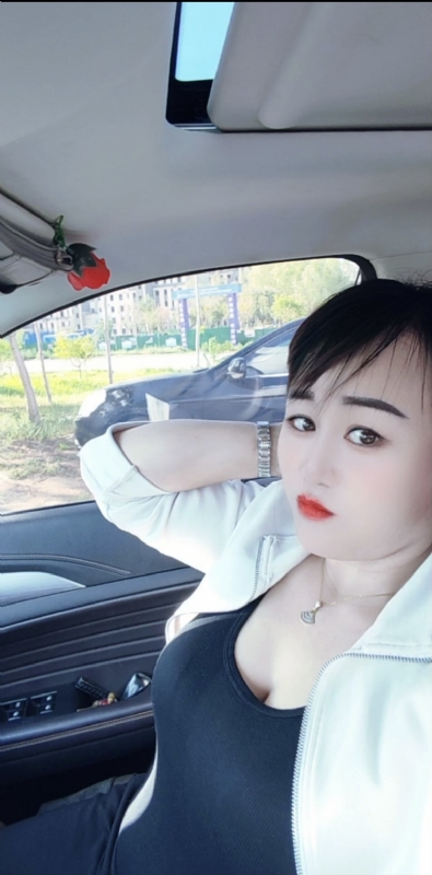 王芳燕的第七张照片--石家庄相亲服务中心