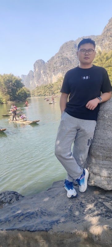 受过伤的狼的第二张照片--石家庄相亲服务中心