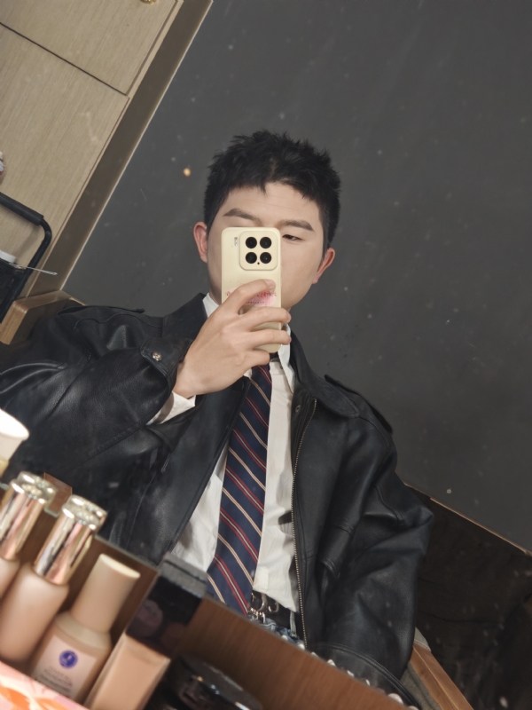 郝天翔的第一张照片--石家庄相亲服务中心