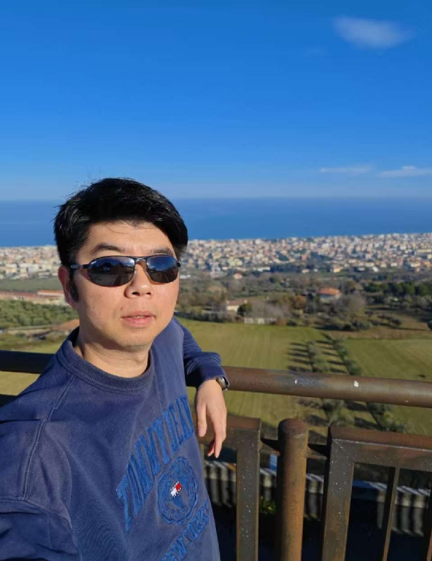 平心静气的第一张照片--石家庄相亲服务中心