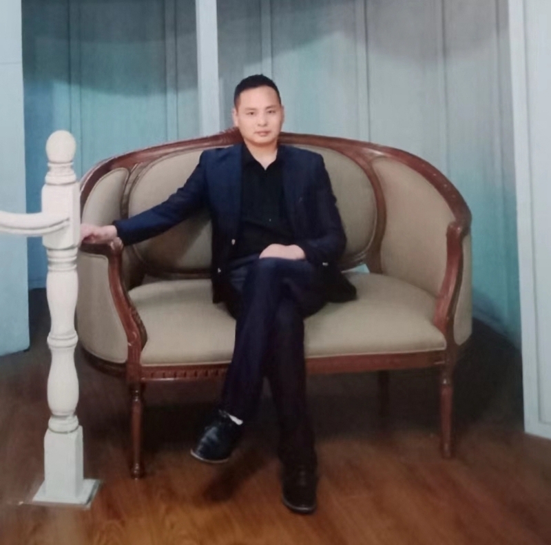 龙行天下的第二张照片--石家庄相亲服务中心