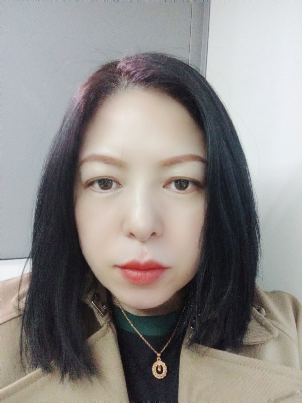 尘颜的第一张照片--石家庄相亲服务中心