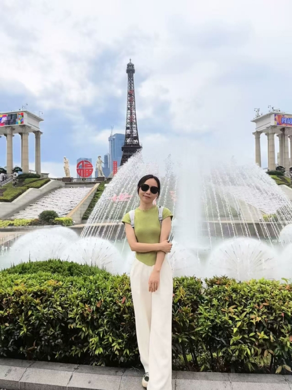 秋风落叶的第一张照片--石家庄相亲服务中心