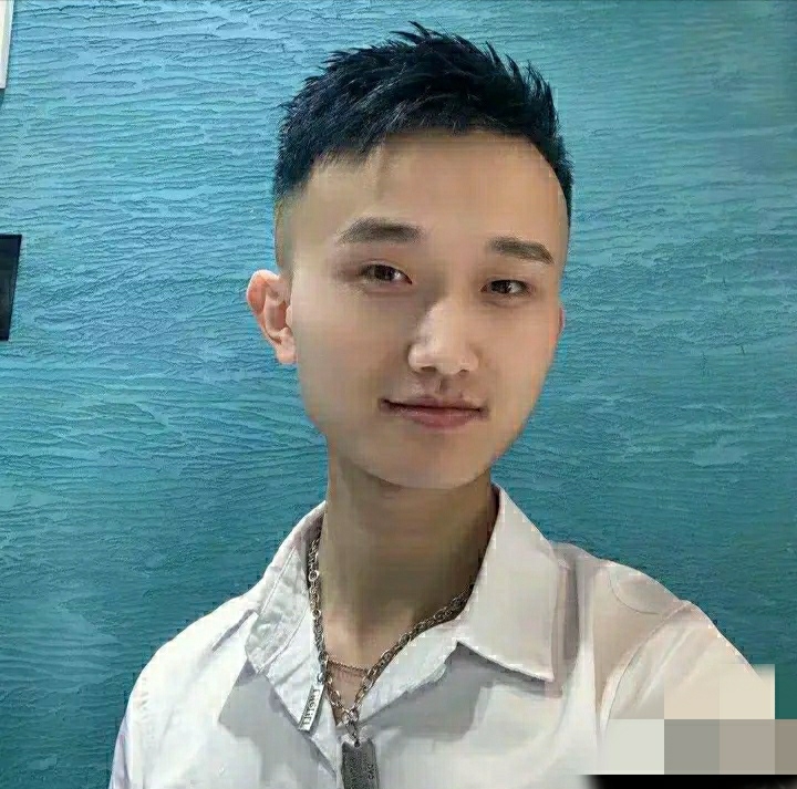 小哥哥的第一张照片--石家庄相亲服务中心