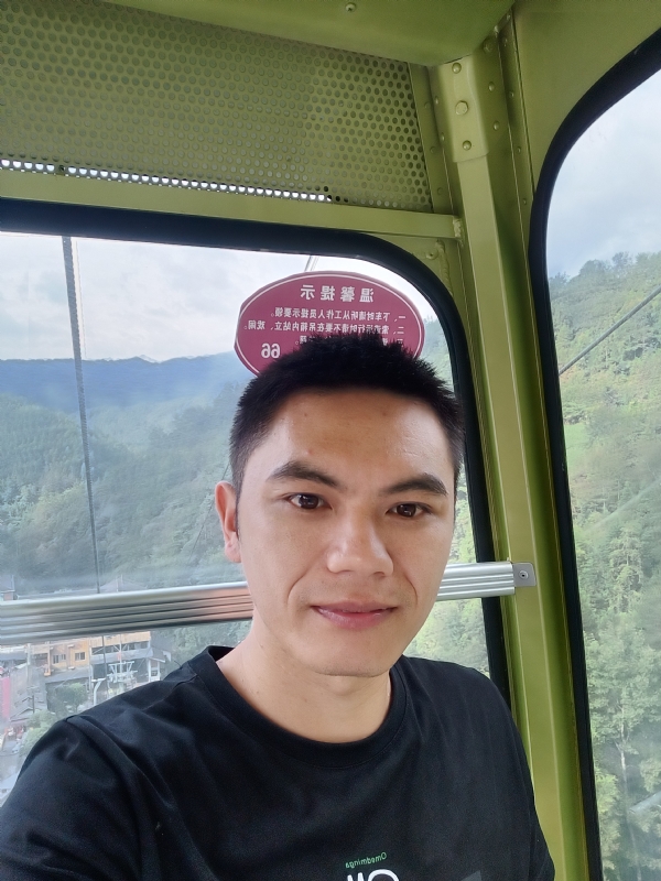 小鱼的第一张照片--石家庄相亲服务中心