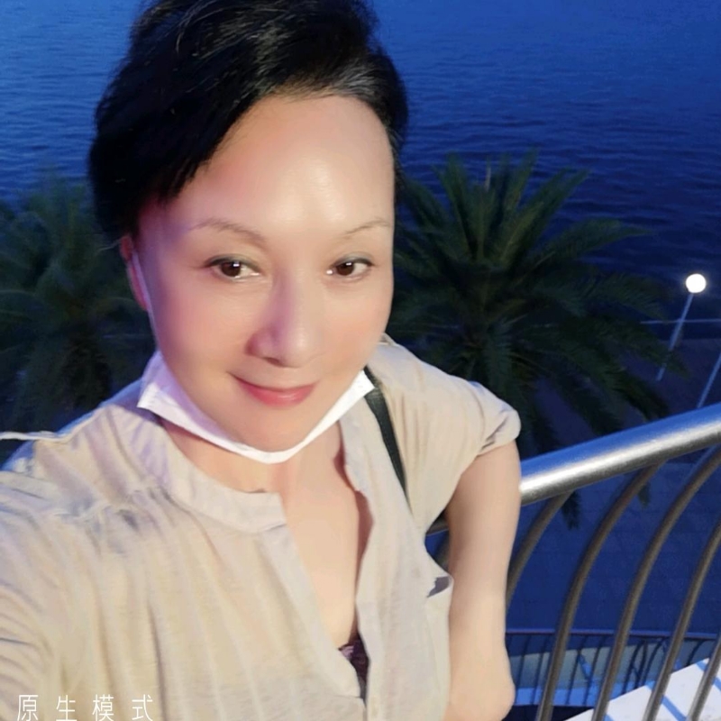 hong的第一张照片--石家庄相亲服务中心