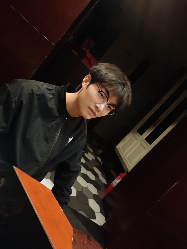 夜听雨的第一张照片--石家庄相亲服务中心