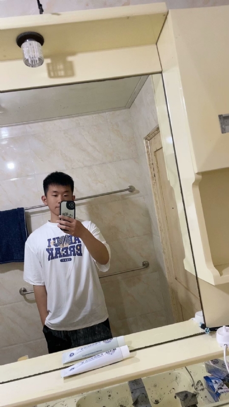 哈哈的第一张照片--石家庄相亲服务中心