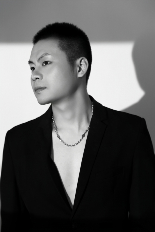 胡杰的第二张照片--石家庄相亲服务中心