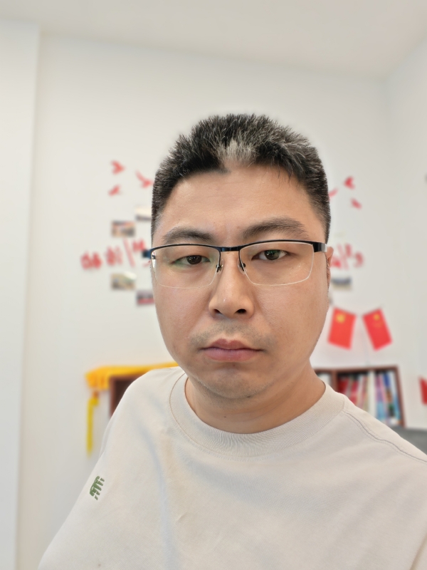 苦海寻舟的第一张照片--石家庄相亲服务中心