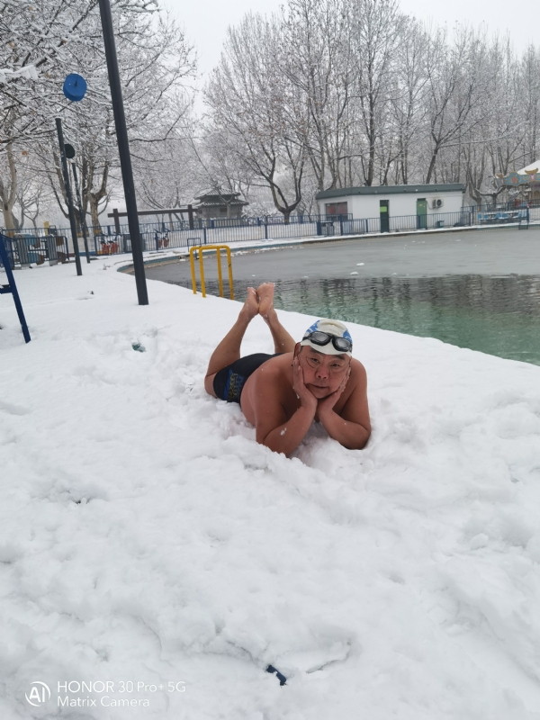 老顽童的第四张照片--石家庄相亲服务中心