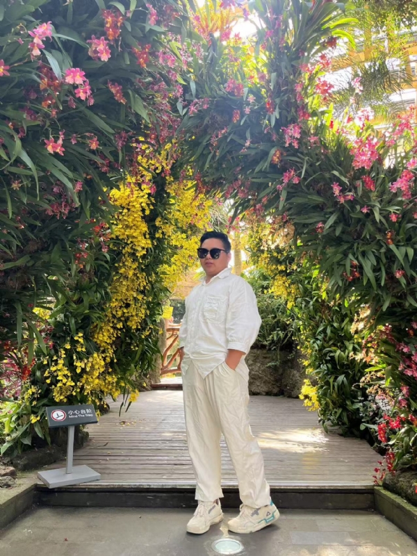 少一点的第一张照片--石家庄相亲服务中心