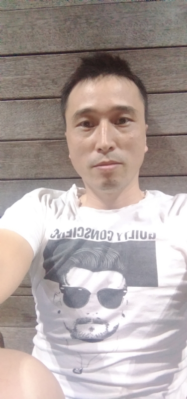 笑看一切的第一张照片--石家庄相亲服务中心