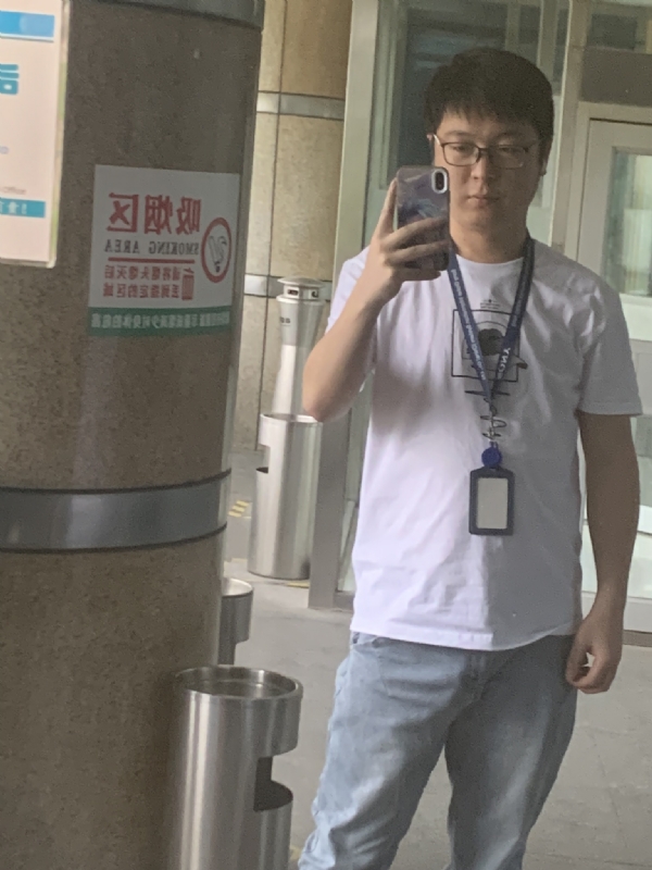 潜伏的第一张照片--石家庄相亲服务中心