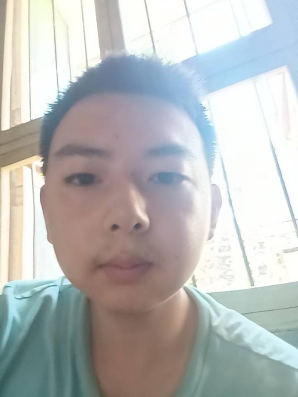 小黄的第二张照片--石家庄相亲服务中心