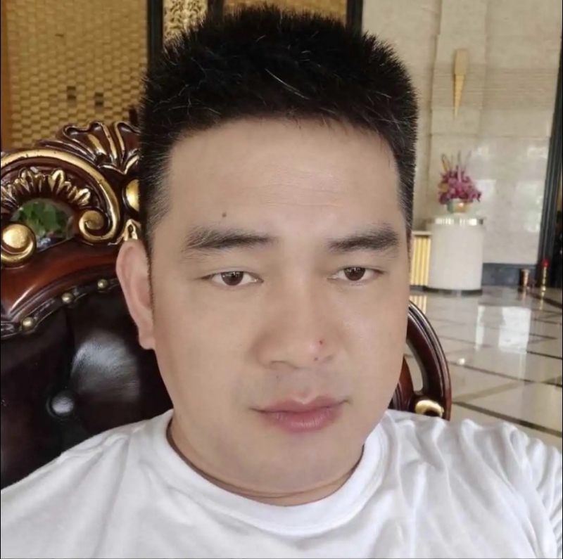 随风的第一张照片--石家庄相亲服务中心