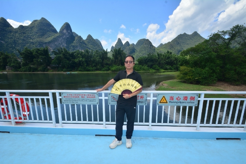 沙漠海的第四张照片--石家庄相亲服务中心