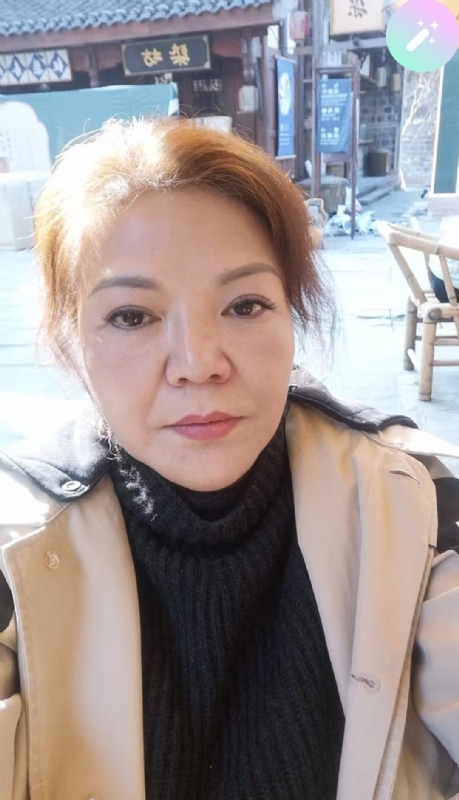 宛霞的第二张照片--石家庄相亲服务中心