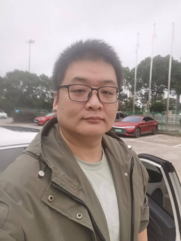 Russell的第一张照片--石家庄相亲服务中心