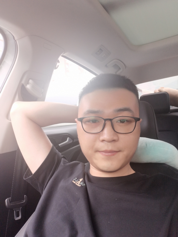 JingY的第一张照片--石家庄相亲服务中心