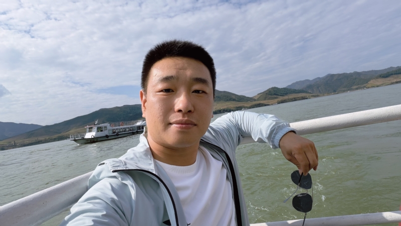 烟花易笑的第四张照片--石家庄相亲服务中心