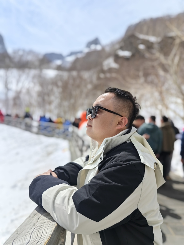 小龙的第一张照片--石家庄相亲服务中心