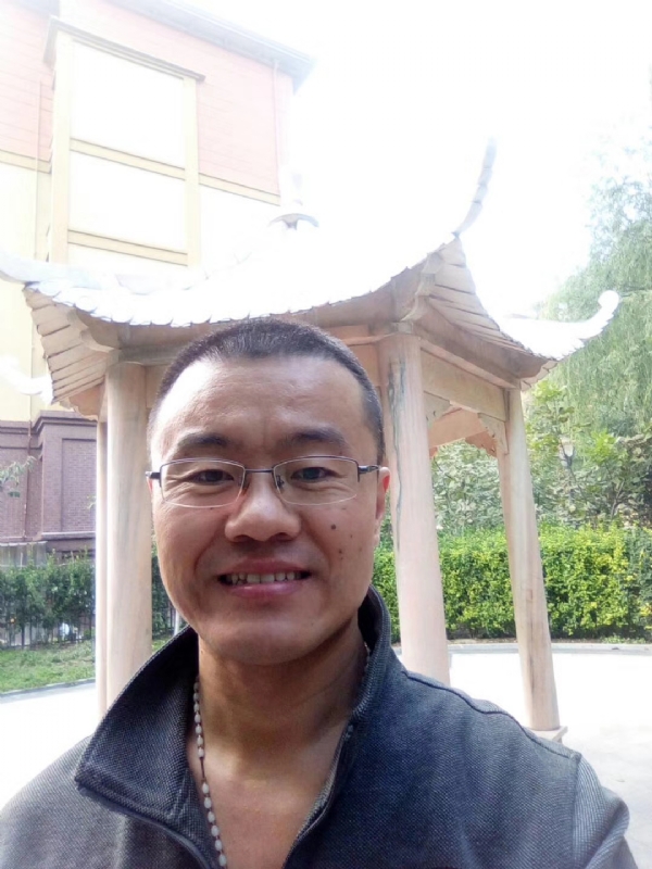 撸起袖子加油干的第一张照片--石家庄相亲服务中心