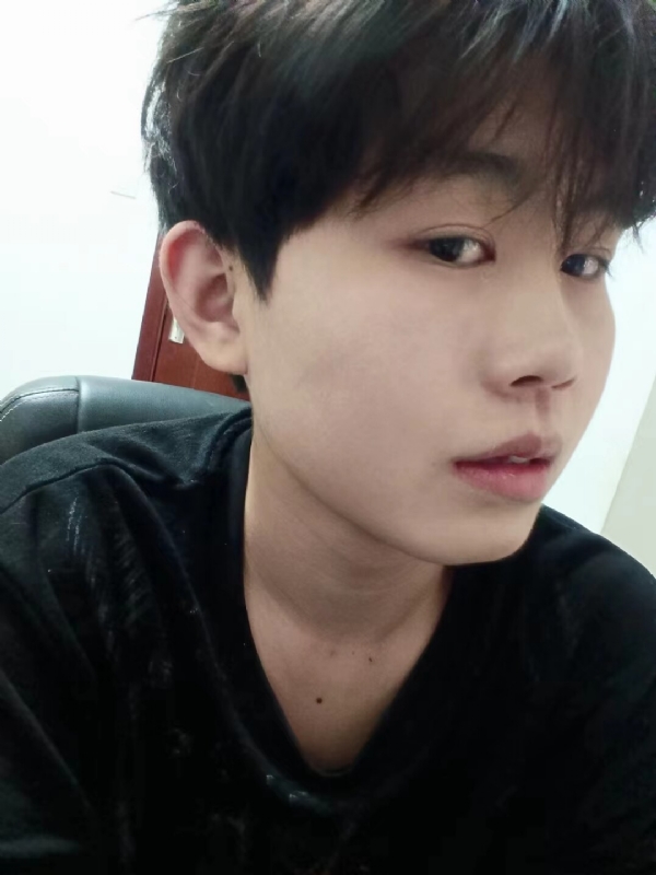 小鱼的第一张照片--石家庄相亲服务中心