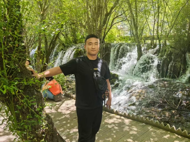 不管多累的第一张照片--石家庄相亲服务中心