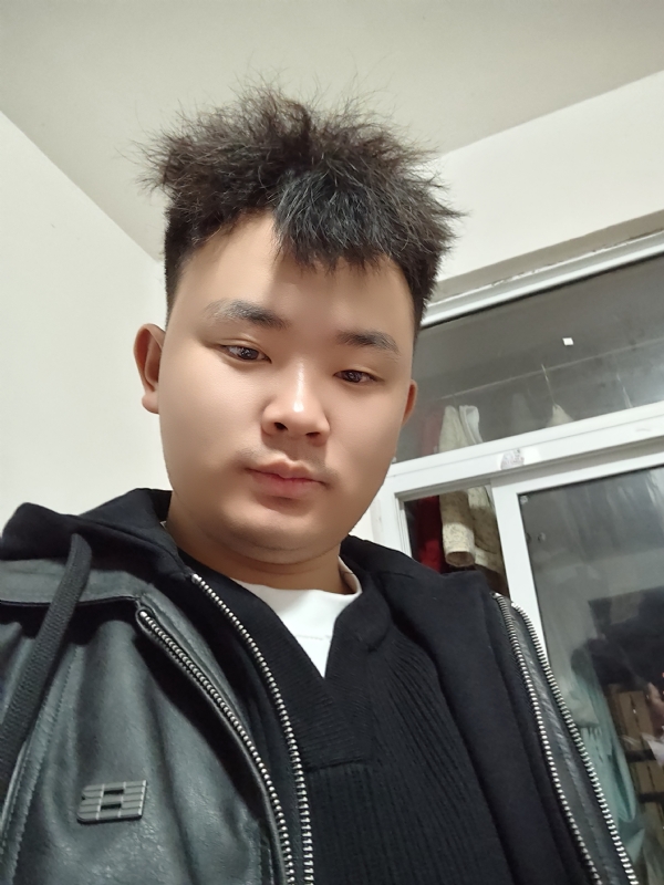 阿龙找对象的第一张照片--石家庄相亲服务中心