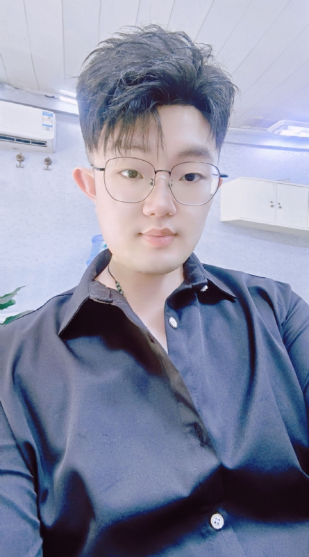 赵财进宝的第二张照片--石家庄相亲服务中心